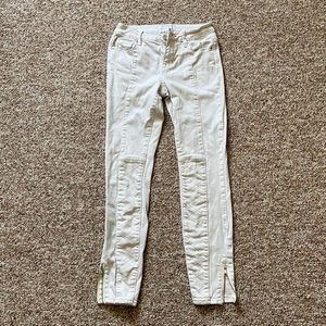 Kendall + Kylie white jeans